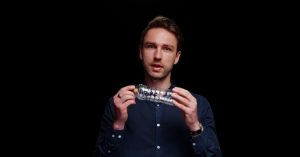Fabian Eisenreich – Door zonlicht aangedreven recycling van plastics