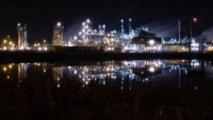 ‘Een bloeiende chemische industrie en een duurzame samenleving gaan hand in hand’