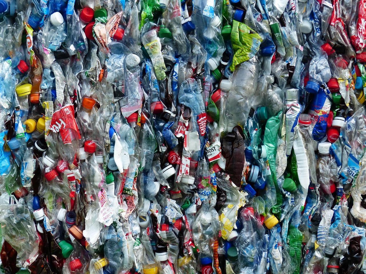 16401_hansplasticbottles115077_1280_266233-2
